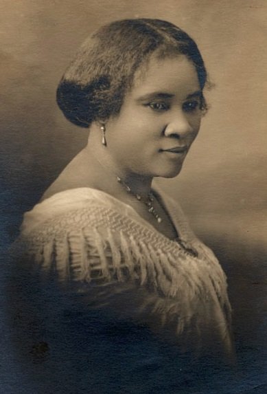 Madam_CJ_Walker_face_circa_1914