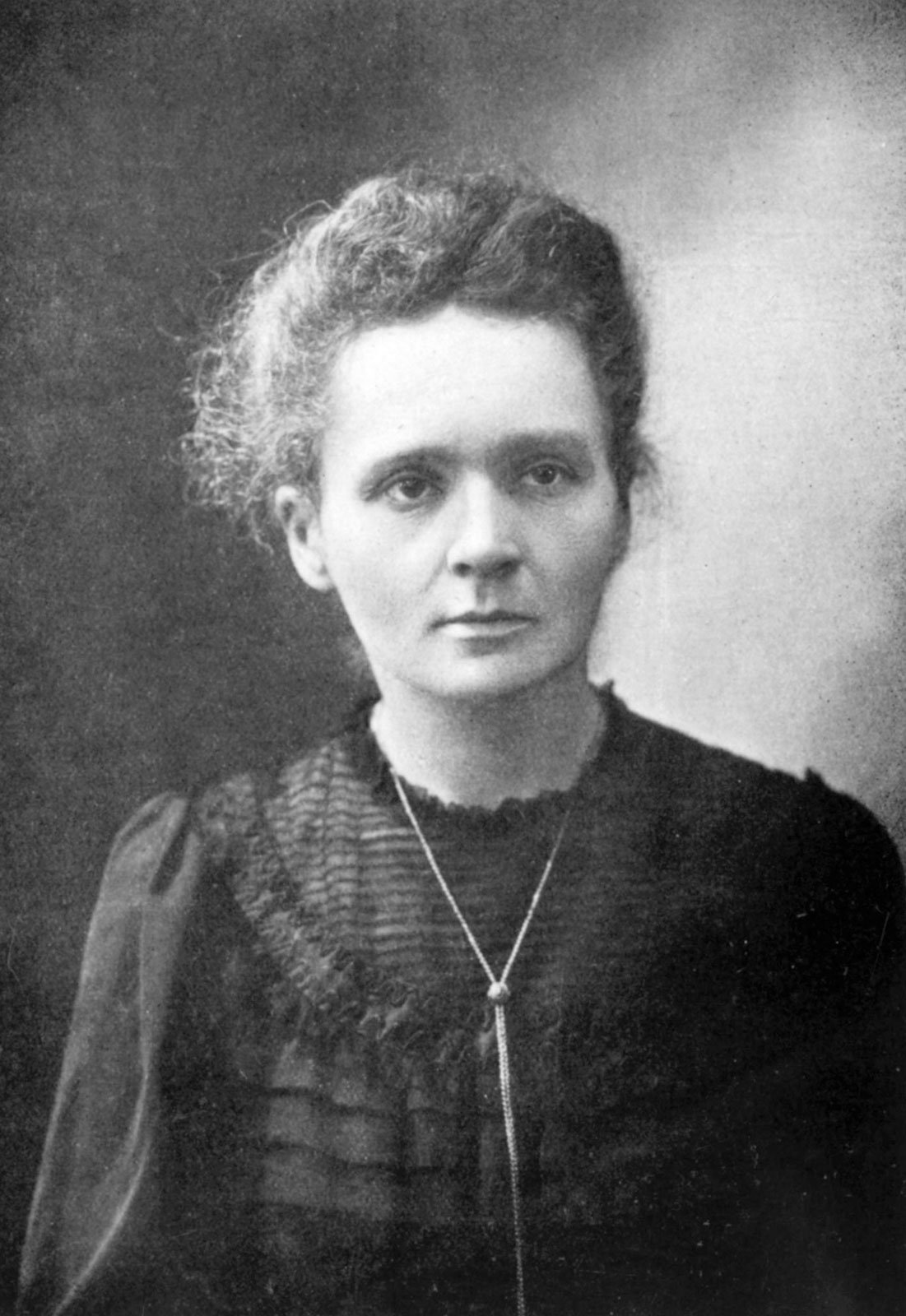 Marie-Curie-1917