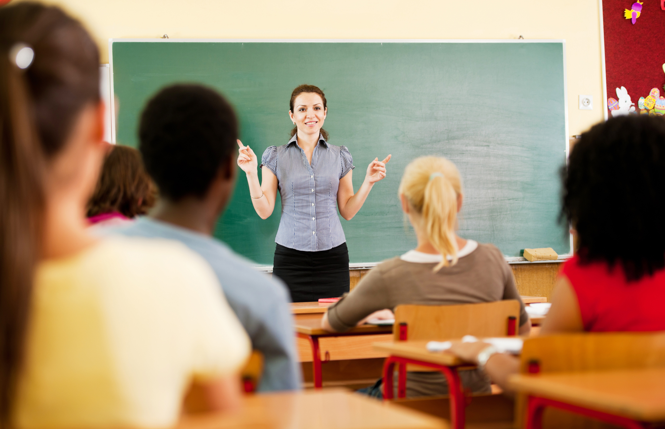 classroom-management-strategies-teacher-social-studies-class
