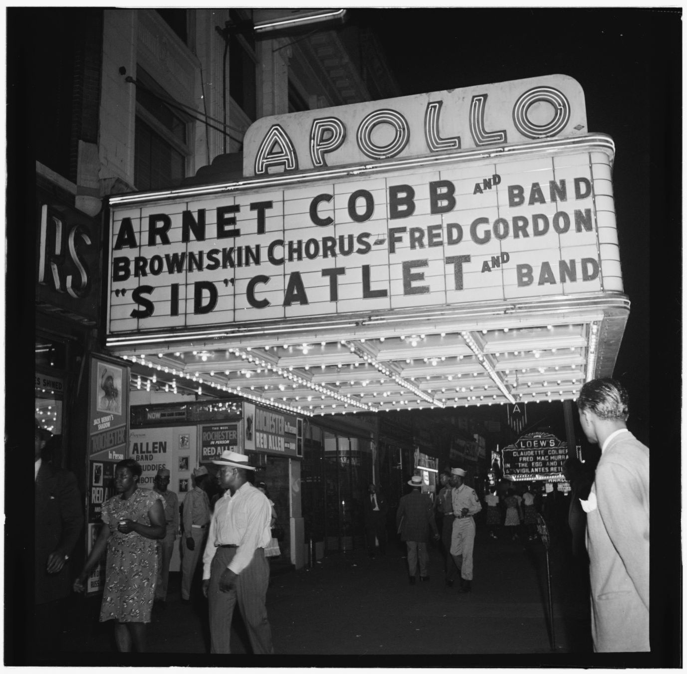 harlem-renaissance-revolution-in-black-history-apollo-theatre